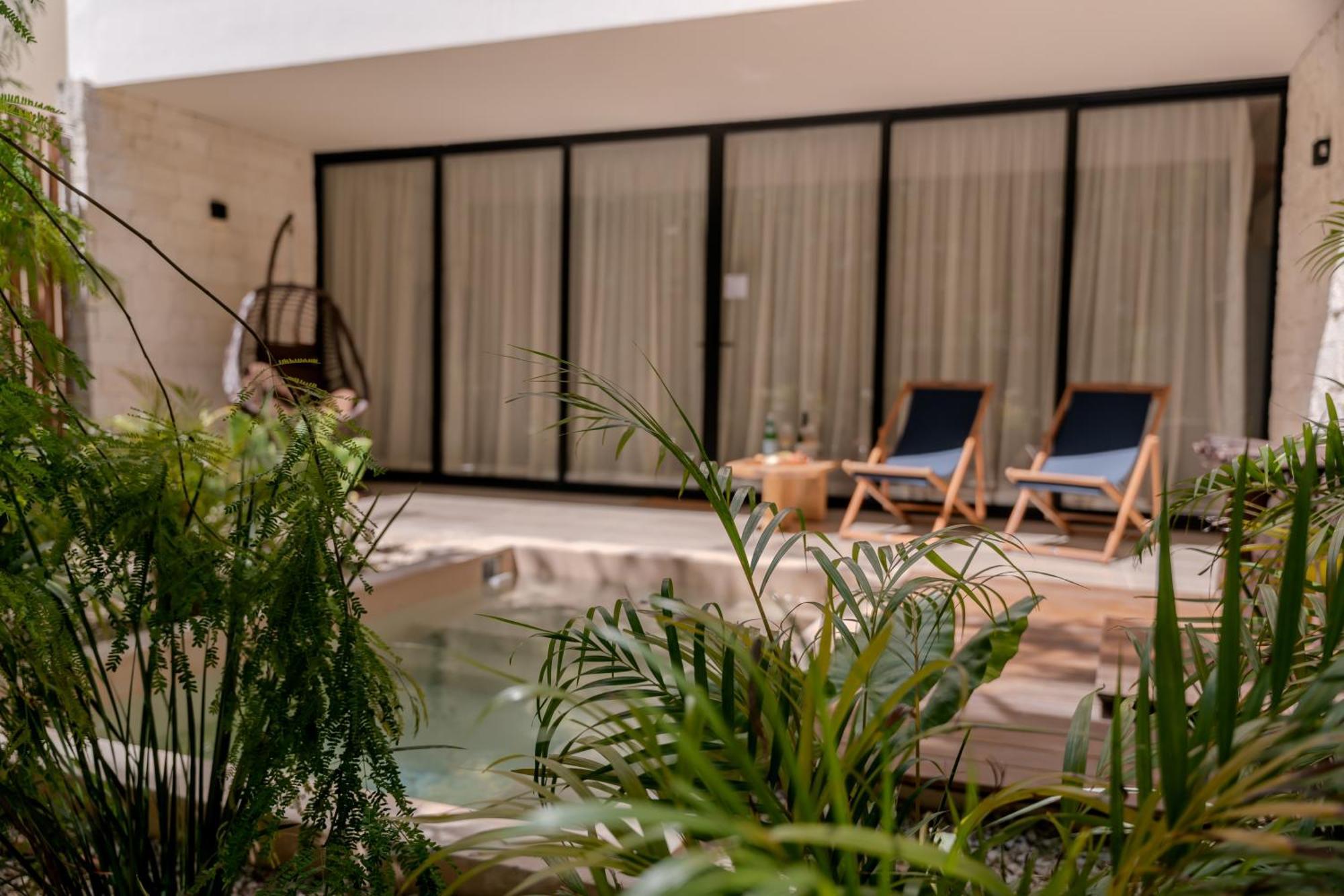 Apartment Luxury Jungle Condos By Casago *